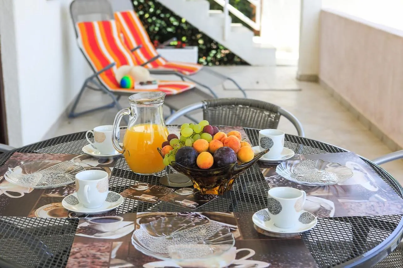 Holiday Home Sego Slatine 0*,