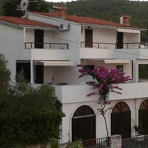 Apartman Zvonimir, Slatine